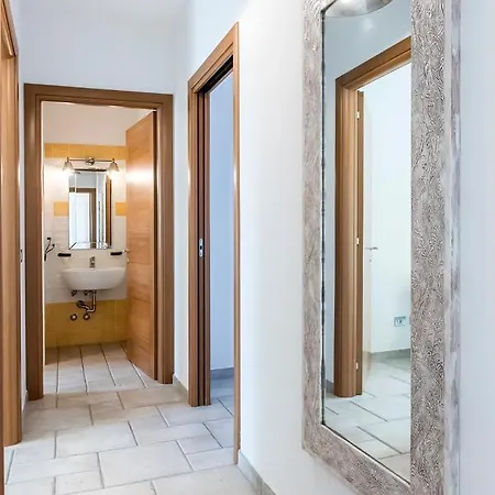 M347 - Marcelli, Comodo Trilocale Nuovo Con Piscina E Giardino