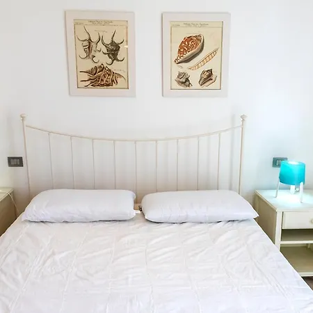 M347 - Marcelli, Comodo Trilocale Nuovo Con Piscina E Giardino Apartment *