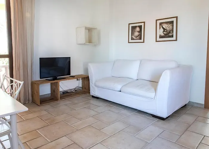 M347 - Marcelli, Comodo Trilocale Nuovo Con Piscina E Giardino 아파트 마르첼리