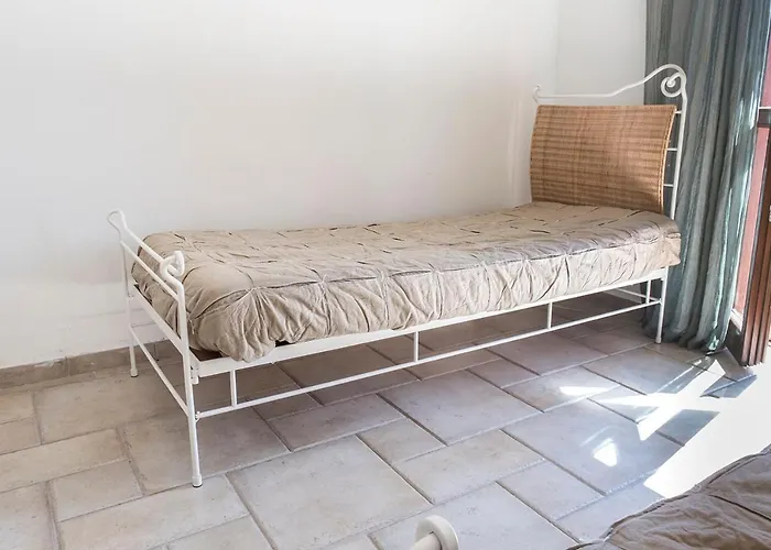 M347 - Marcelli, Comodo Trilocale Nuovo Con Piscina E Giardino 마르첼리